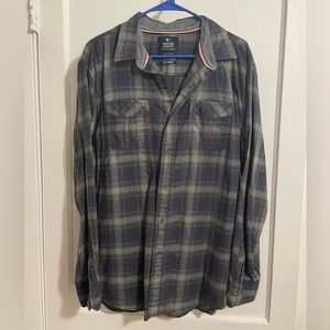 Nautica size large no damages